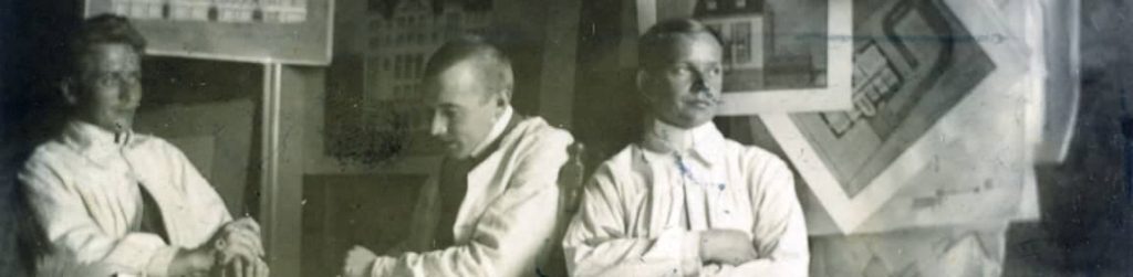Kuva: Oskari Vilamon toimistolla